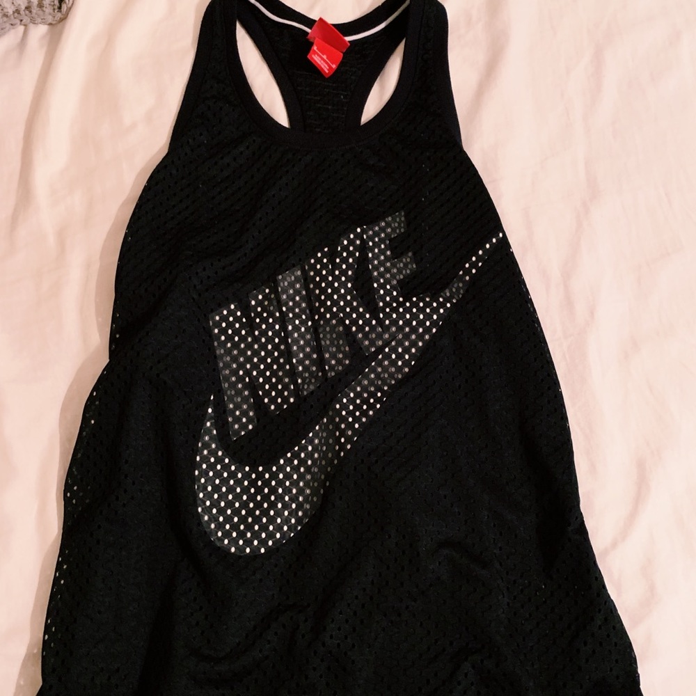 Nike workout “Jersey” tank